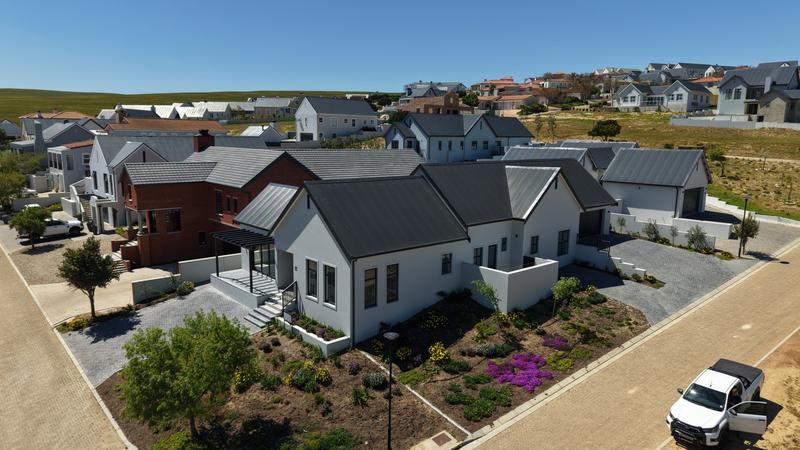 4 Bedroom Property for Sale in Mount Royal Golf Estate Western Cape